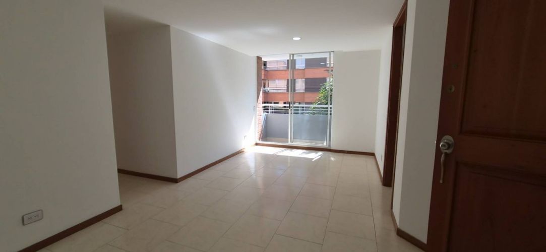 Apartamento de 3 alcobas en arriendo en Lorena, Medellín, 110 m² · foto 5 de 20