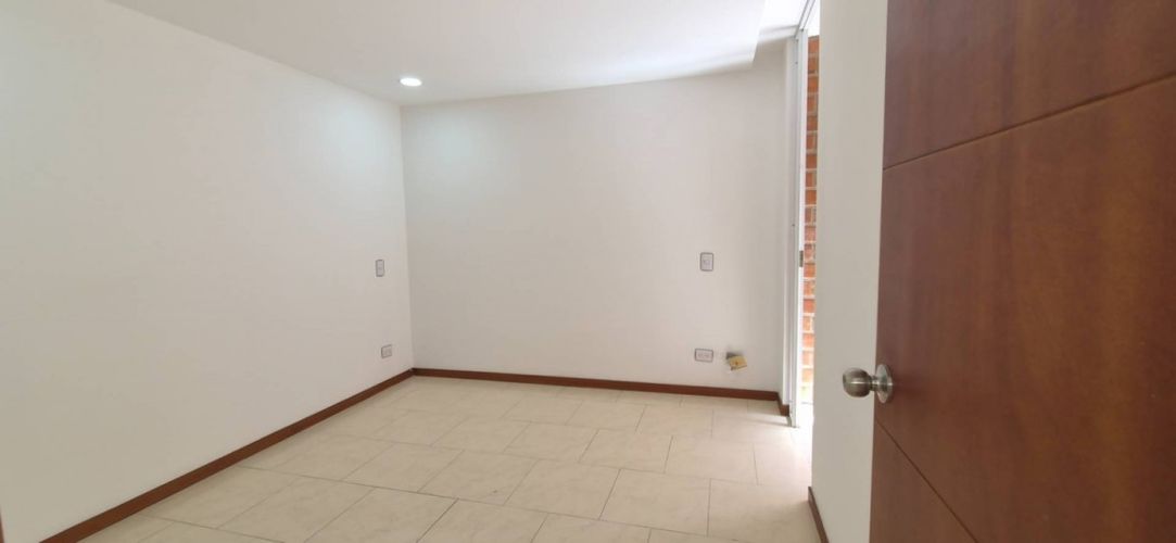 Apartamento de 3 alcobas en arriendo en Lorena, Medellín, 110 m² · foto 14 de 20