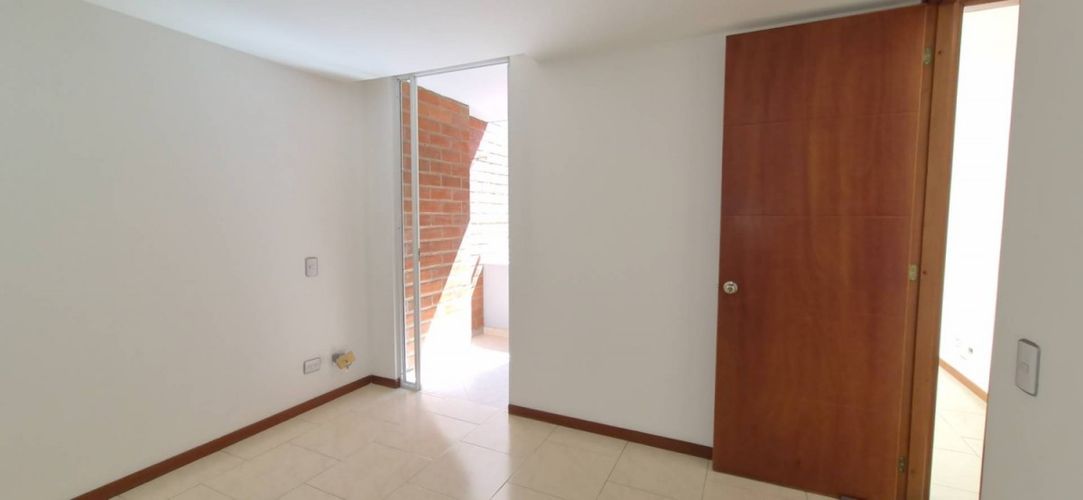 Apartamento de 3 alcobas en arriendo en Lorena, Medellín, 110 m² · foto 15 de 20