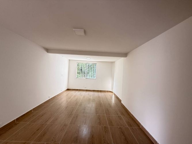 Casa de 10 alcobas en venta en Calasanz, Medellín, 398 m² · foto 4 de 24