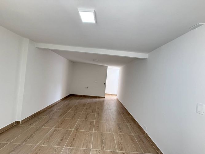 Casa de 10 alcobas en venta en Calasanz, Medellín, 398 m² · foto 5 de 24