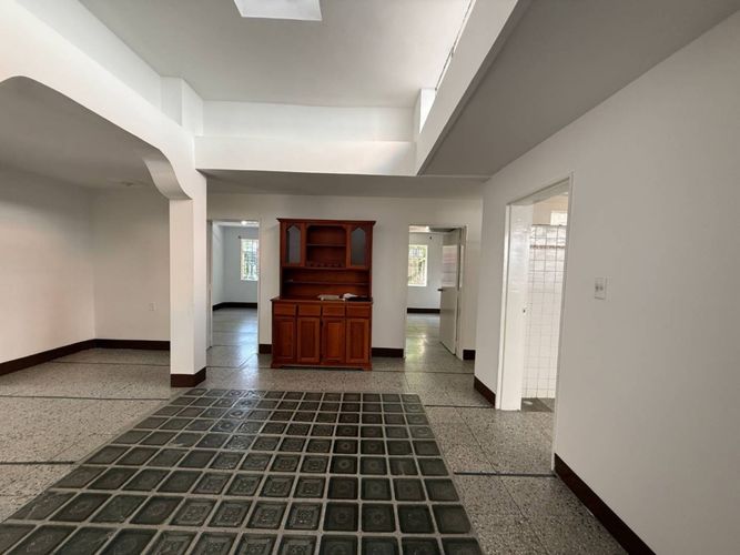 Casa de 10 alcobas en venta en Calasanz, Medellín, 398 m² · foto 12 de 24