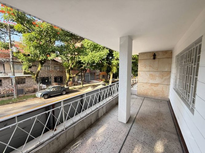 Casa de 10 alcobas en venta en Calasanz, Medellín, 398 m² · foto 18 de 24