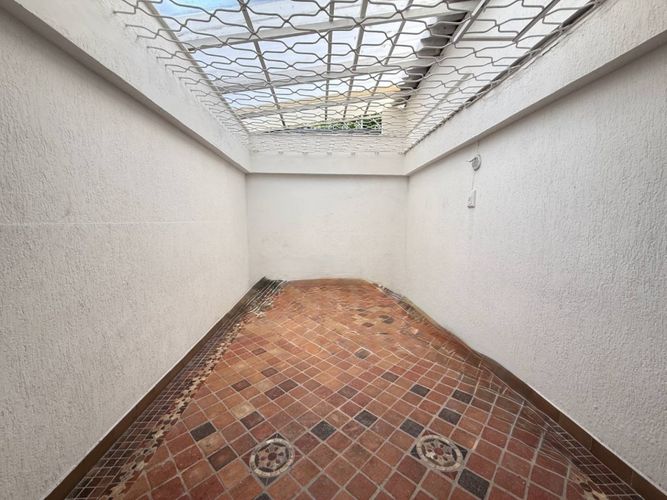 Casa de 10 alcobas en venta en Calasanz, Medellín, 398 m² · foto 22 de 24