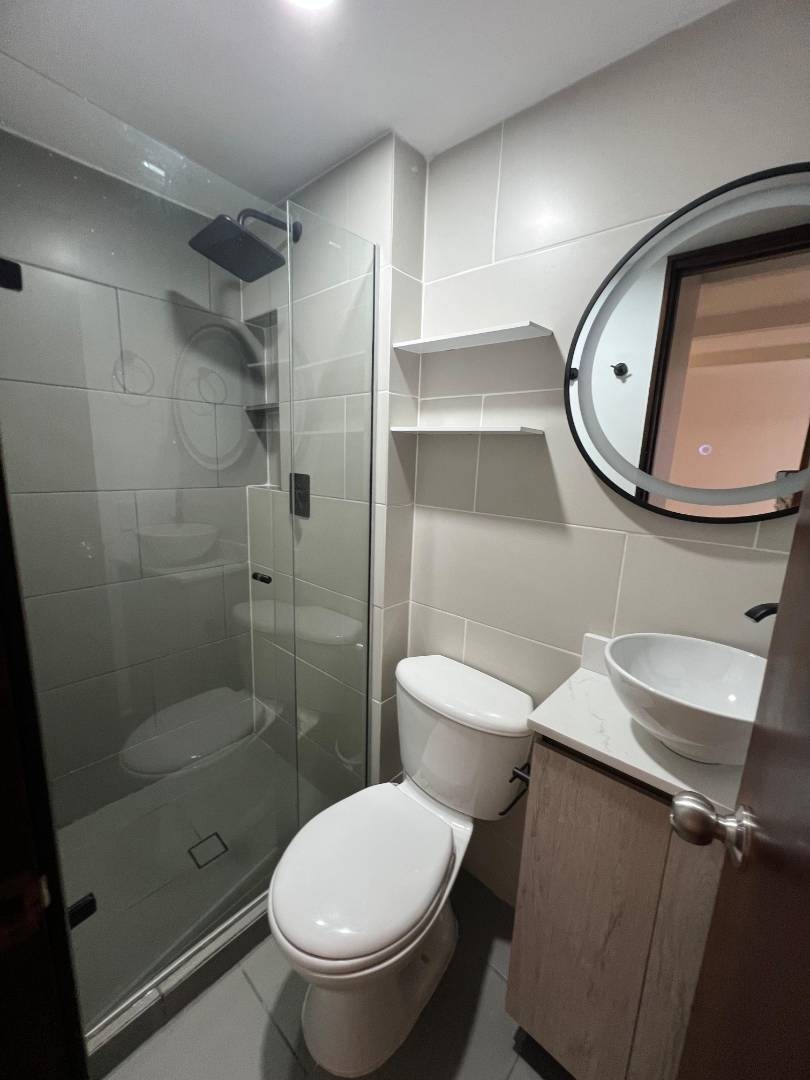 Apartamento en venta en Los Colores, Medellín · foto 5 de 18