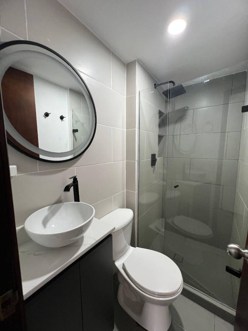 Apartamento en venta en Los Colores, Medellín · foto 6 de 18