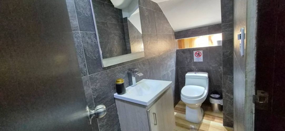 Apartamento en arriendo en El Poblado, Medellín · foto 3 de 14