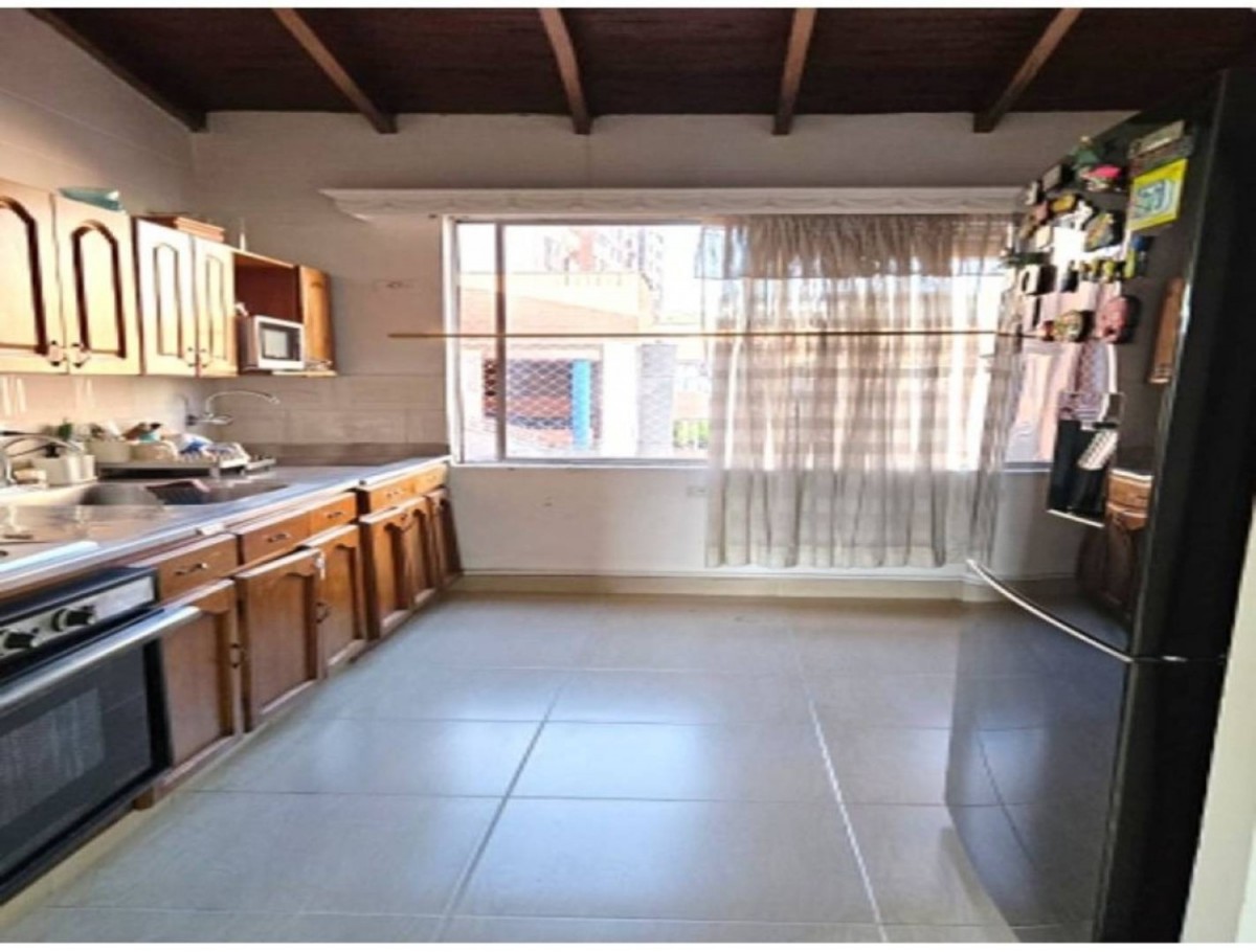 Apartamento en venta en Los Colores, Medellín · foto 3 de 16