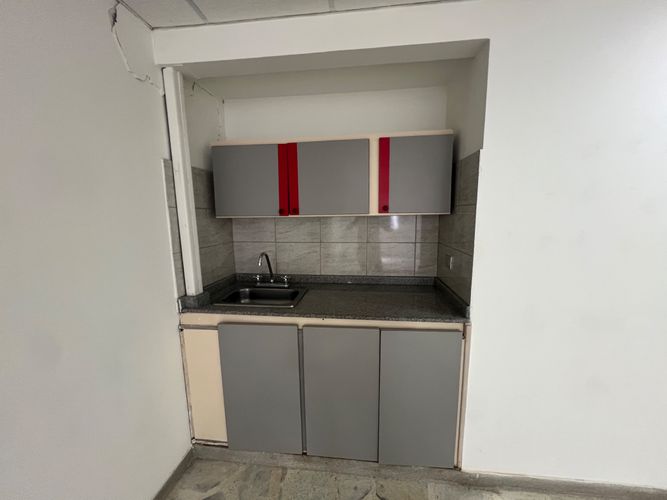 Oficina en arriendo en Pasoancho, Cali, 50 m² · foto 2 de 4