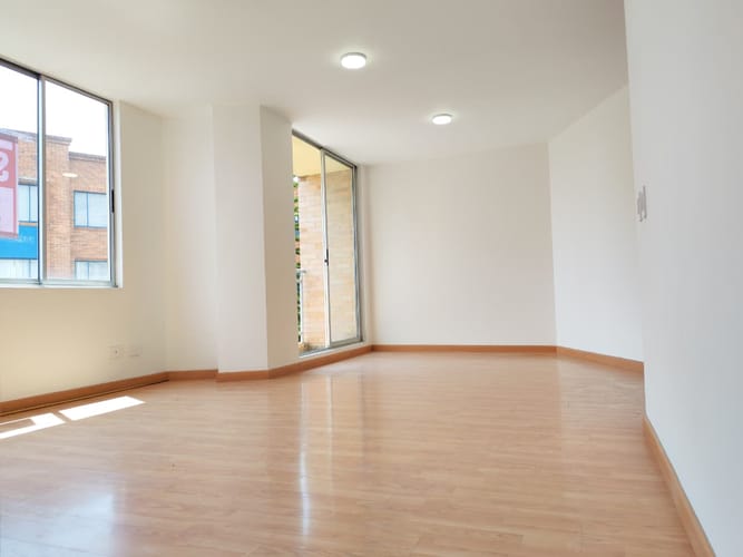 Apartamento de 3 alcobas en venta en Modelia, Bogotá, 88 m² · foto 3 de 20