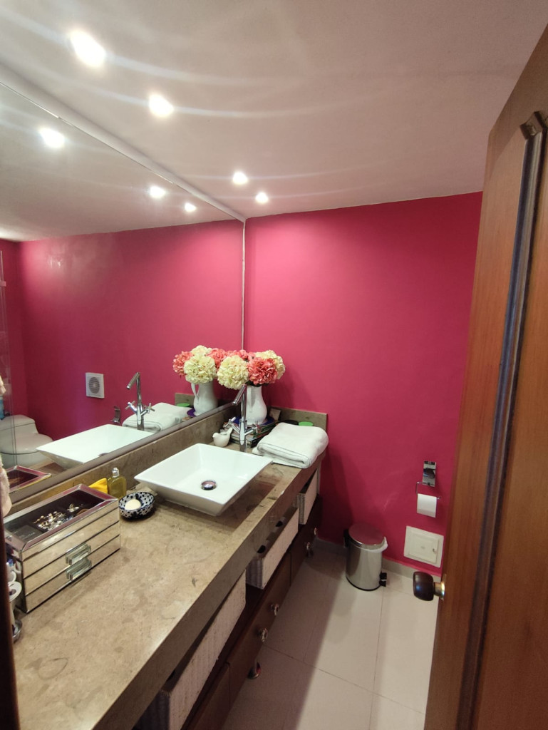 Apartamento en venta en Niza, Bogotá · foto 6 de 24