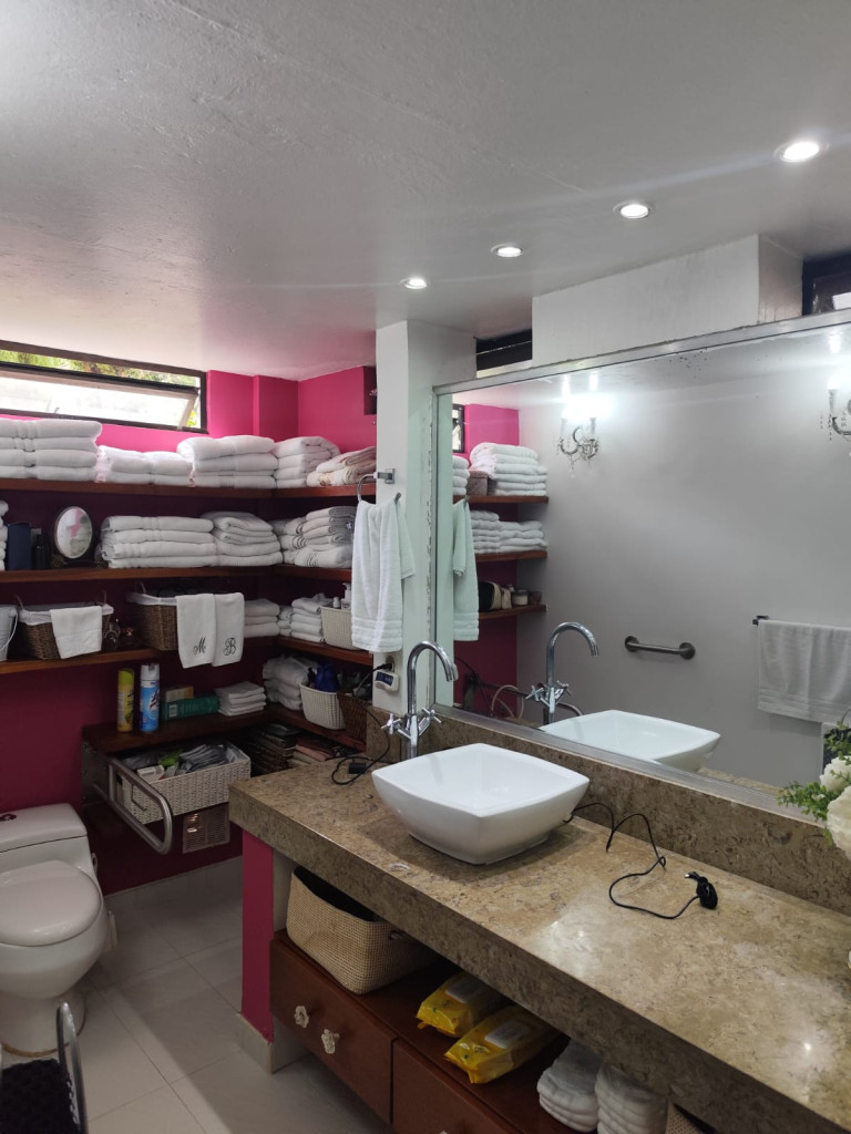 Apartamento en venta en Niza, Bogotá · foto 8 de 24