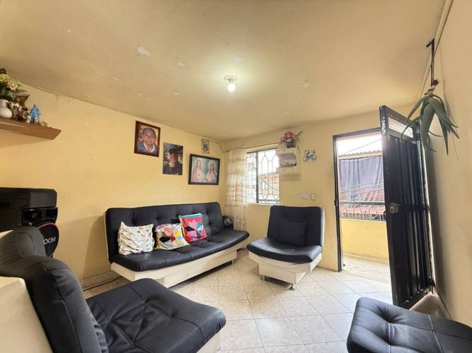 Casa de 7 alcobas en venta en Paris, Bello, 102 m² · foto 3 de 22