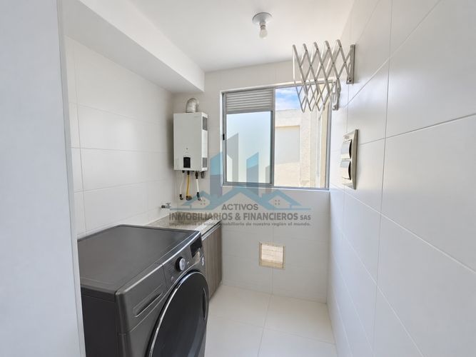 Apartamento de 3 alcobas en venta en Las Palmas, Ricaurte, 111 m² · foto 17 de 23