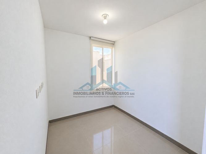 Apartamento de 3 alcobas en venta en Las Palmas, Ricaurte, 111 m² · foto 12 de 23