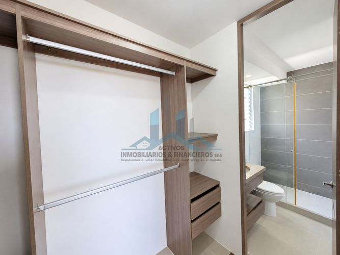 Apartamento de 3 alcobas en venta en Las Palmas, Ricaurte, 111 m² · foto 13 de 23