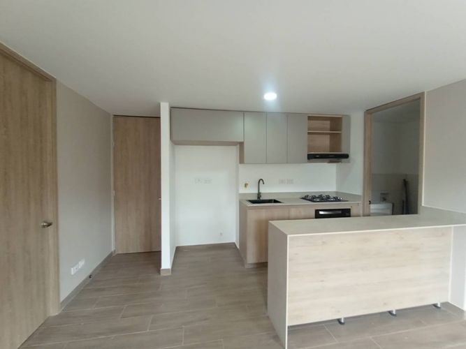 Apartamento de 2 alcobas en venta en Loma De La Doctora, Sabaneta, 72 m² · foto 5 de 10