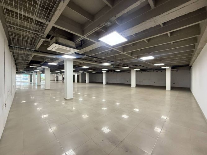 Bodega en arriendo en Zona Industrial No. 2, Itagüí, 2672 m² · foto 2 de 24
