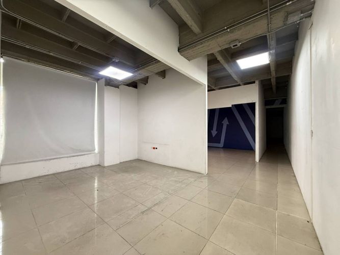 Bodega en arriendo en Zona Industrial No. 2, Itagüí, 2672 m² · foto 12 de 24