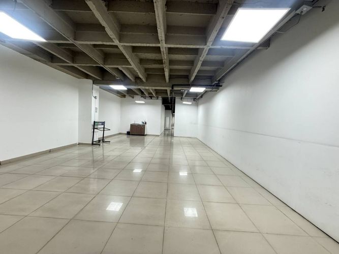 Bodega en arriendo en Zona Industrial No. 2, Itagüí, 2672 m² · foto 19 de 24