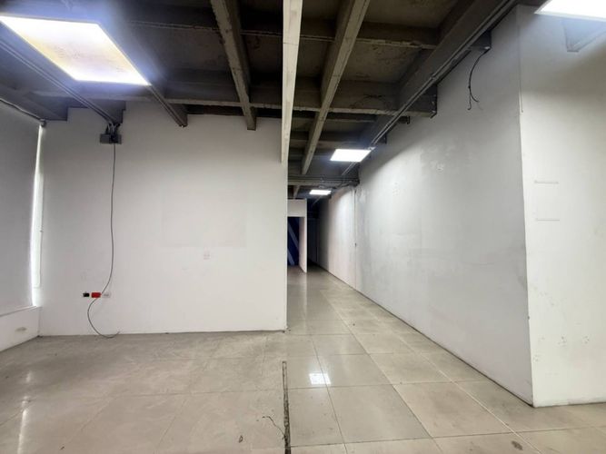 Bodega en venta en Zona Industrial No. 2, Itagüí, 2672 m² · foto 11 de 24