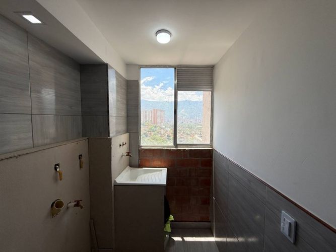 Apartamento de 3 alcobas en venta en Machado, Copacabana, 54 m² · foto 3 de 16