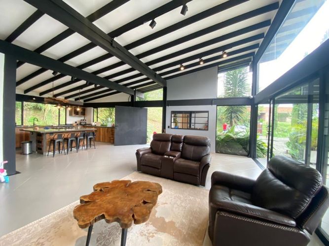 Casa de 3 alcobas en venta en San Isidro, La Estrella, 300 m² · foto 4 de 21