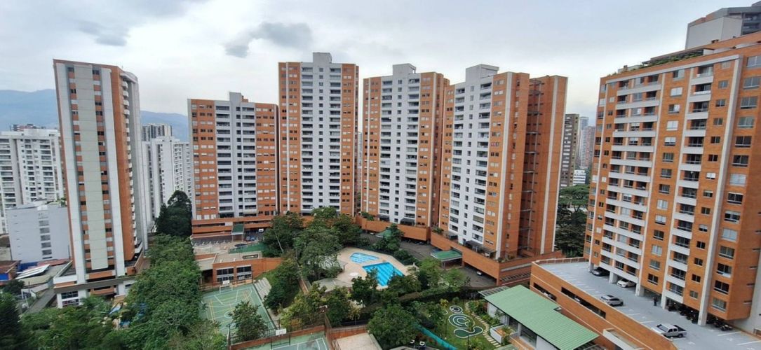 Apartamento en venta en Monteazul, Sabaneta, 57 m² · foto 6 de 13