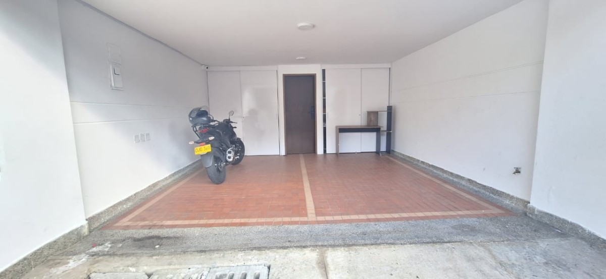 Casa en arriendo en San Lucas, Medellín · foto 13 de 18