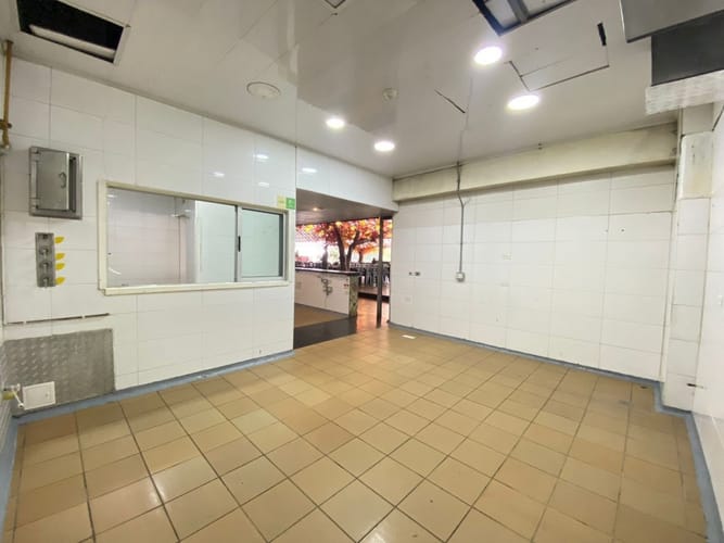 Local en venta en Castropol, Medellín, 184 m² · foto 4 de 15