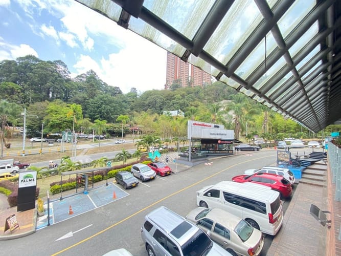 Local en venta en Castropol, Medellín, 184 m² · foto 5 de 15