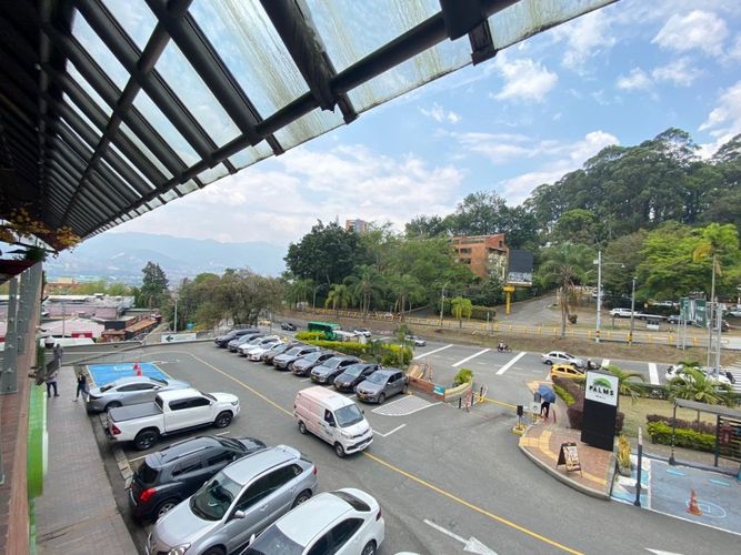 Local en venta en Castropol, Medellín, 184 m² · foto 8 de 15