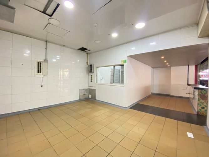Local en venta en Castropol, Medellín, 184 m² · foto 12 de 15