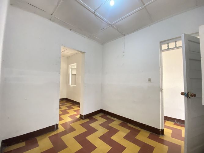 Casa de 7 alcobas en venta en Boston, Medellín, 180 m² · foto 6 de 24