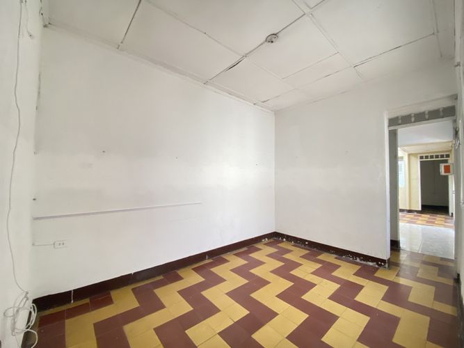 Casa de 7 alcobas en venta en Boston, Medellín, 180 m² · foto 17 de 24