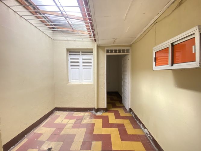 Casa de 7 alcobas en venta en Boston, Medellín, 180 m² · foto 20 de 24