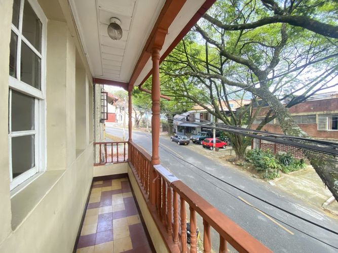 Casa de 7 alcobas en venta en Boston, Medellín, 180 m² · foto 24 de 24