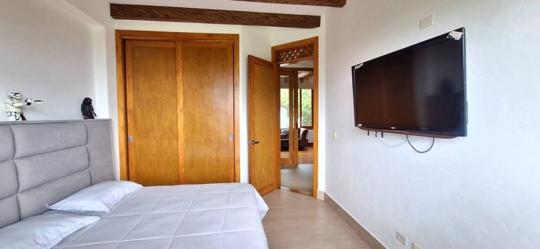 Casa de 6 alcobas en venta en Machado, Copacabana, 560 m² · foto 16 de 24