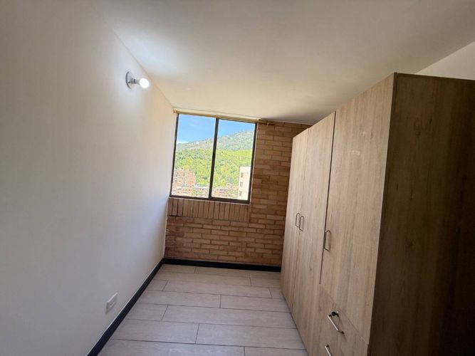 Apartamento de 3 alcobas en venta en Hato Viejo, Bello, 61 m² · foto 14 de 24