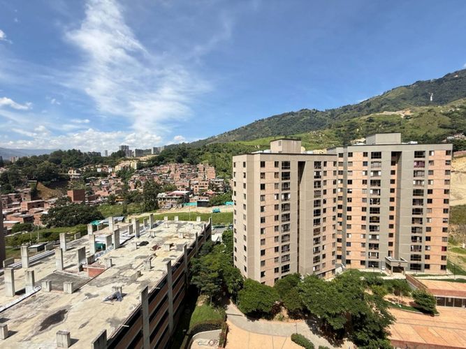 Apartamento de 3 alcobas en venta en Hato Viejo, Bello, 61 m² · foto 23 de 24