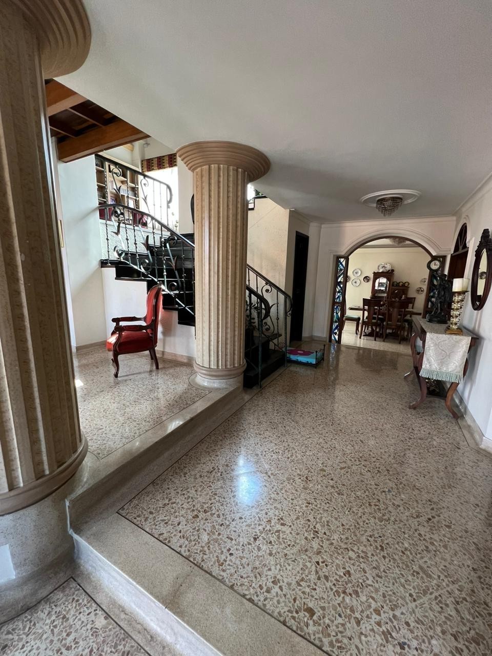 Apartamento en venta en Laureles, Medellín · foto 2 de 24