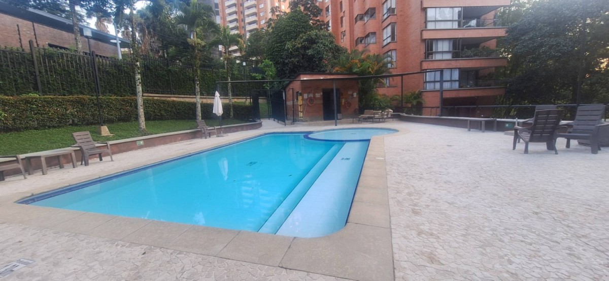 Apartamento en arriendo en San Lucas, Medellín · foto 17 de 18