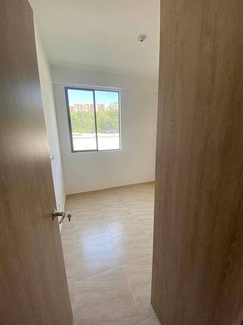 Apartamento de 3 alcobas en venta en Zona Industrial 1, Bello, 73 m² · foto 7 de 13