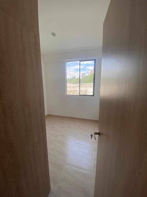 Apartamento de 3 alcobas en venta en Zona Industrial 1, Bello, 73 m² · foto 9 de 13