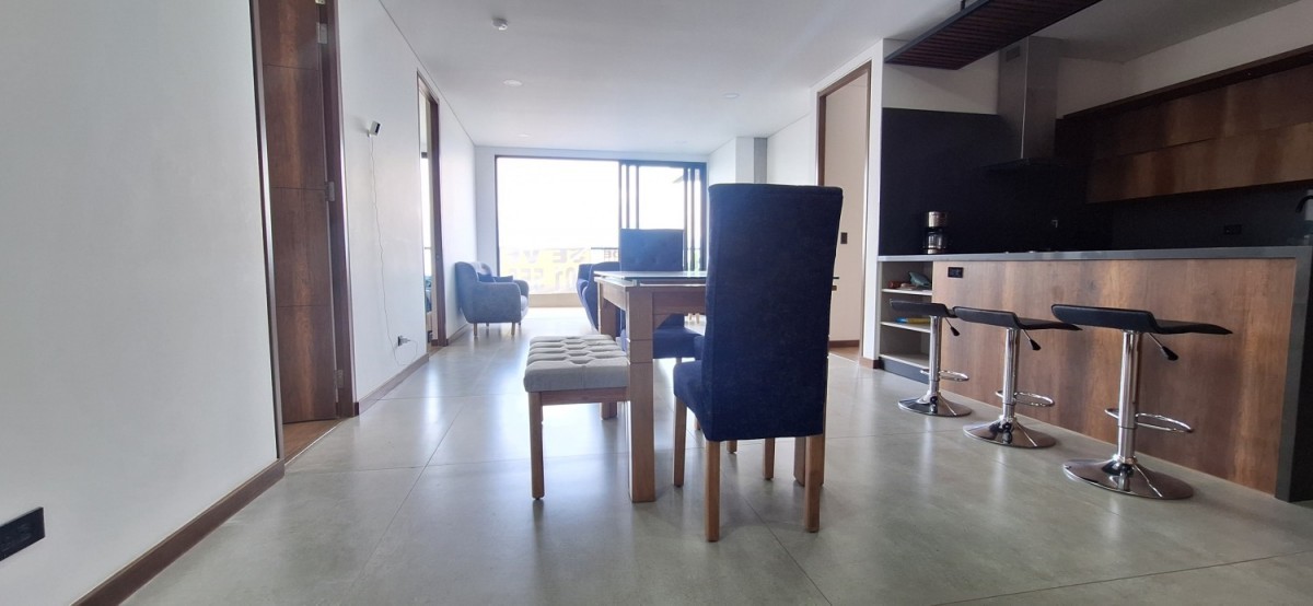 Apartamento en venta en Altos Del Poblado, Medellín · foto 2 de 18