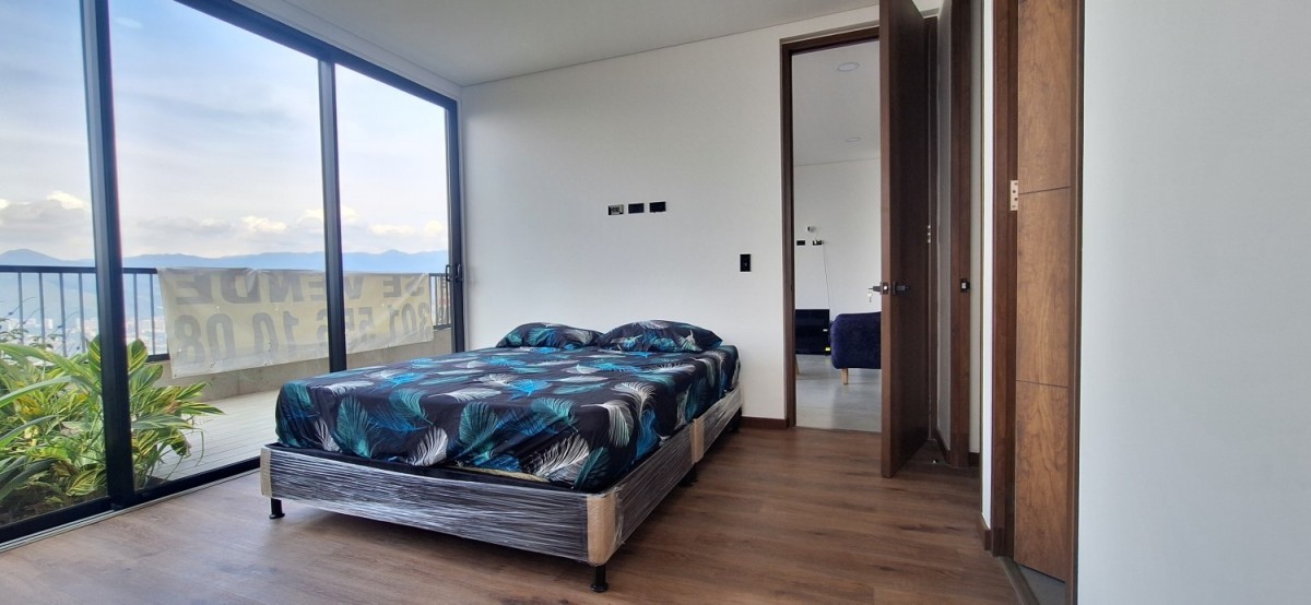 Apartamento en venta en Altos Del Poblado, Medellín · foto 9 de 18