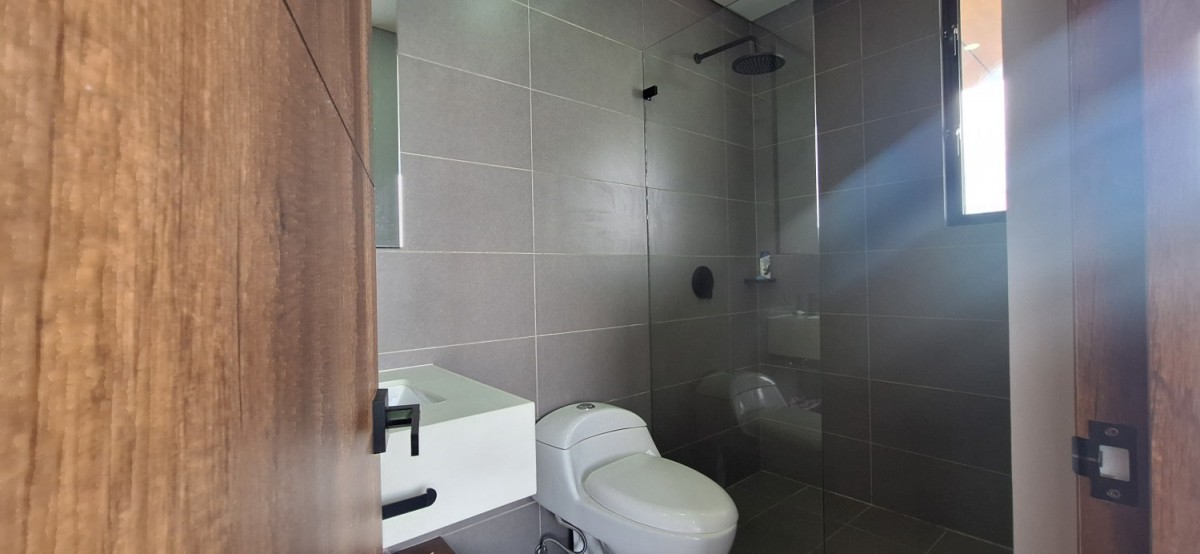 Apartamento en venta en Altos Del Poblado, Medellín · foto 11 de 18
