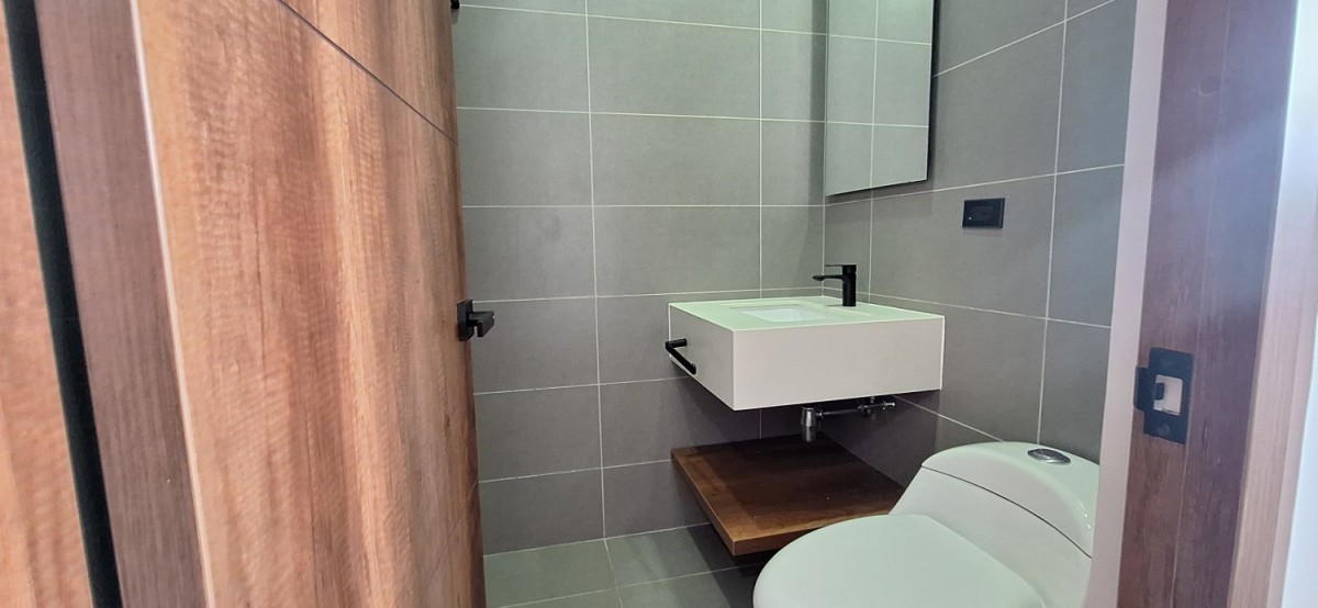 Apartamento en venta en Altos Del Poblado, Medellín · foto 13 de 18