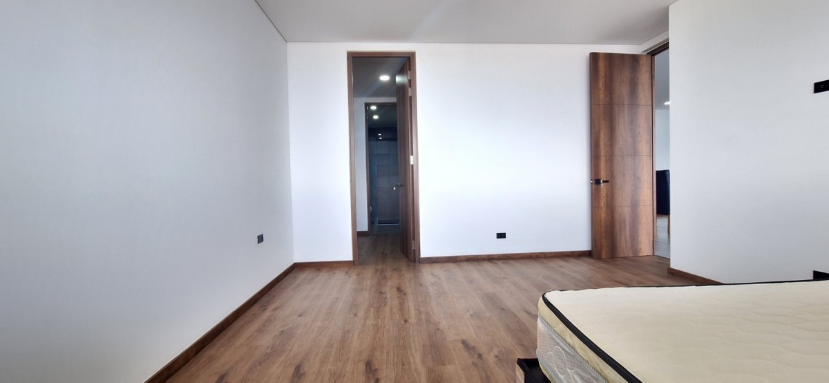Apartamento en venta en Altos Del Poblado, Medellín · foto 16 de 18