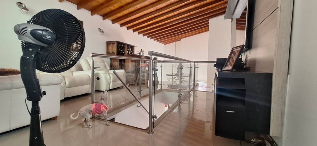 Apartamento de 4 alcobas en arriendo en Belen Malibu, Medellín, 154 m² · foto 14 de 21